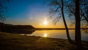 Pierkunowo i jezioro Kisajno w kwietniowym słońcu - zdjęcie 1