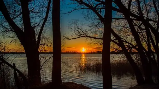 Zachód słońca nad jeziorem Kruklin