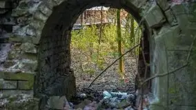 Niszczejąca perełka włoskiej architektury w Silginach - zdjęcie 44