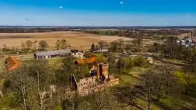 Zdjęcia: Pałac w Prośnie – monumentalna, romantyczna i tajemnicza ruina - zdjęcie 76