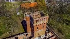 Zdjęcia: Pałac w Prośnie – monumentalna, romantyczna i tajemnicza ruina - zdjęcie 72