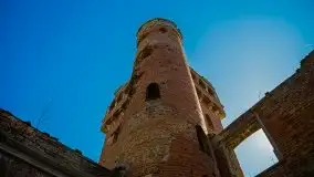 Zdjęcia: Pałac w Prośnie – monumentalna, romantyczna i tajemnicza ruina - zdjęcie 42