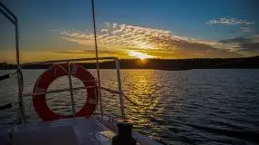 Zachód słońca podczas pływania jachtem Antila 30 - zdjęcie 2