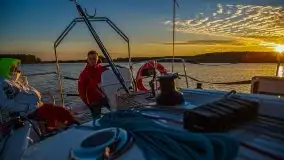 Zachód słońca podczas pływania jachtem Antila 30 - zdjęcie 6