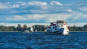 Zdjęcia: Poradnik - motorowodne Mazury - jezioro Mikołajskie - zdjęcie 17