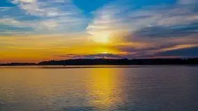 Zachód słońca, widok z wody na jezioro Święcajty - zdjęcie 15