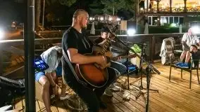 Nocne życie w porcie Tajty, sierpień 2020 r. - zdjęcie 11