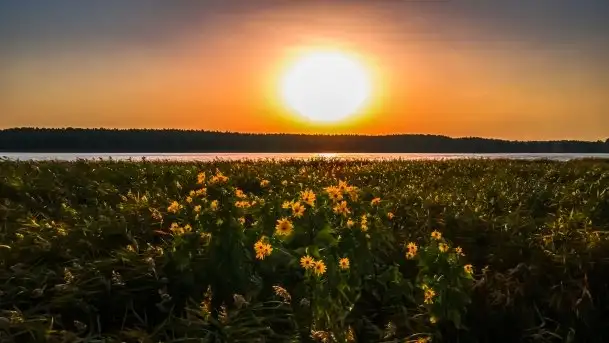 Październikowy wschód słońca nad jeziorem Kruklin - zdjęcie 8