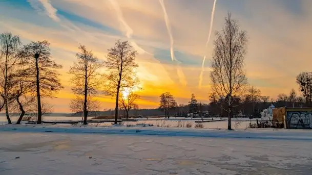 Zachód słońca w Giżycku nad jeziorem Niegocin 02.2021 - zdjęcie 7