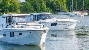 Zdjęcia: Made in Mazury - poznaj jacht motorowy Stillo 30 - zdjęcie 21