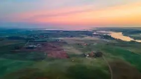 Wschód słońca z drona nad jeziorem Wojnowo - zdjęcie 4