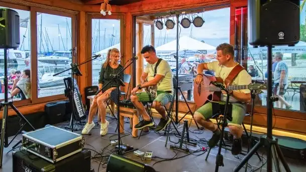 Duet oJ Tam w tawernie Rozbitek w AZS Wilkasy - zdjęcie 10