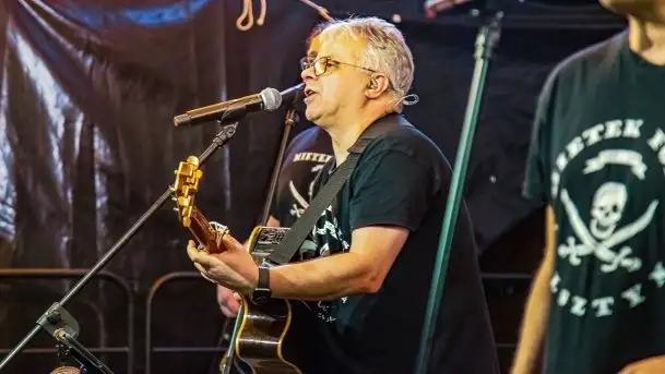 Mietek Folk zagrał w czerwcowy wieczór w porcie Sztynort - zdjęcie 2