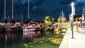 Nocne Mikołajki, Wioska Żeglarska i część promenady - zdjęcie 28