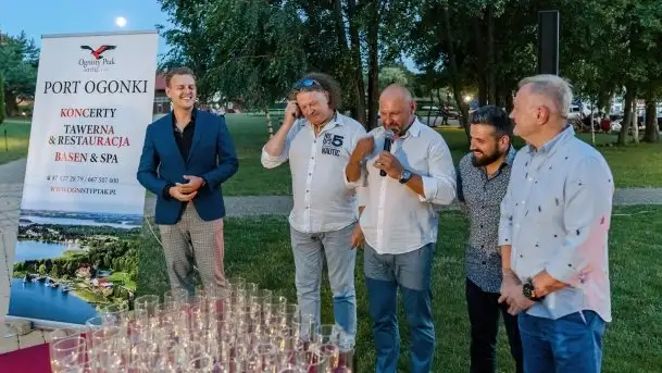 Fotorelacja mazurskiej Alei Gwiazd Szantowych w Ognistym Ptaku - zdjęcie 4