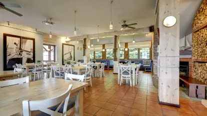 Restauracja Pod Dębem - zdjęcie 9