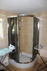 Dom na spokojnym osiedlu w Piszu blisko jeziora Mazury - zdjęcie 6