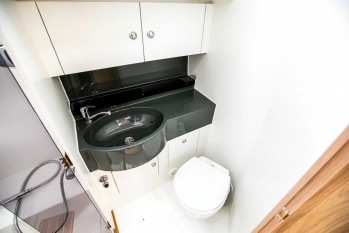 Sprzedam jacht Antila 33 rok prod. 2020 - zdjęcie 8