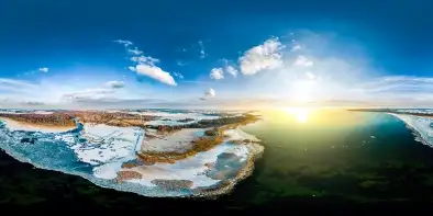 Plaża miejska Węgorzewo, jezioro Mamry, zimowa aura